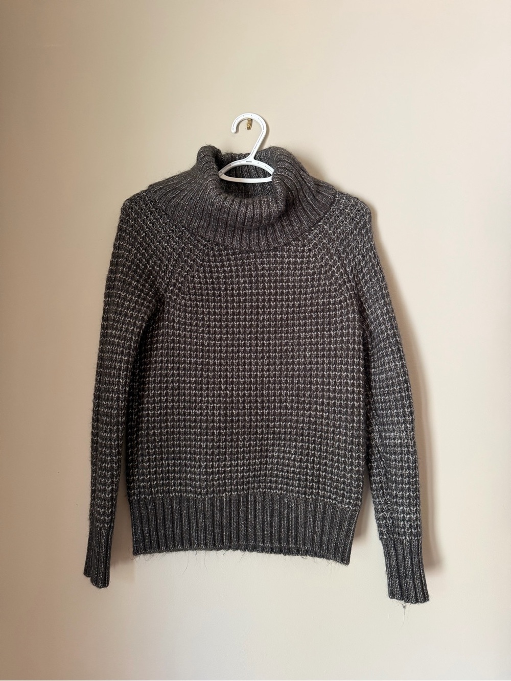 LOFT Charcoal Gray Marled Turtleneck Sweater